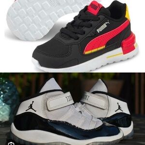 2 Pairs of kids sneakers